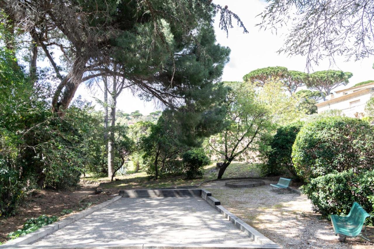 Apartamento Cosy Studio Just A Stone'S Throw From The Beach Sainte-Maxime Exterior foto