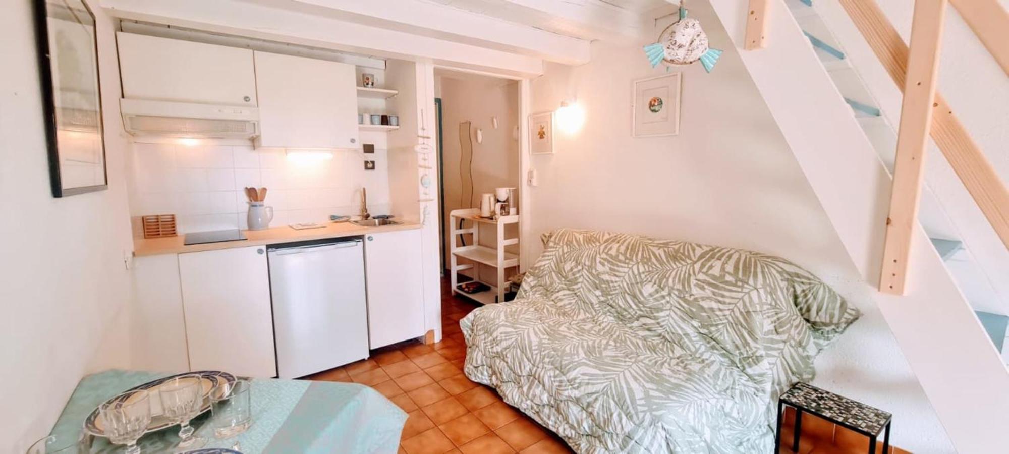 Apartamento Cosy Studio Just A Stone'S Throw From The Beach Sainte-Maxime Exterior foto