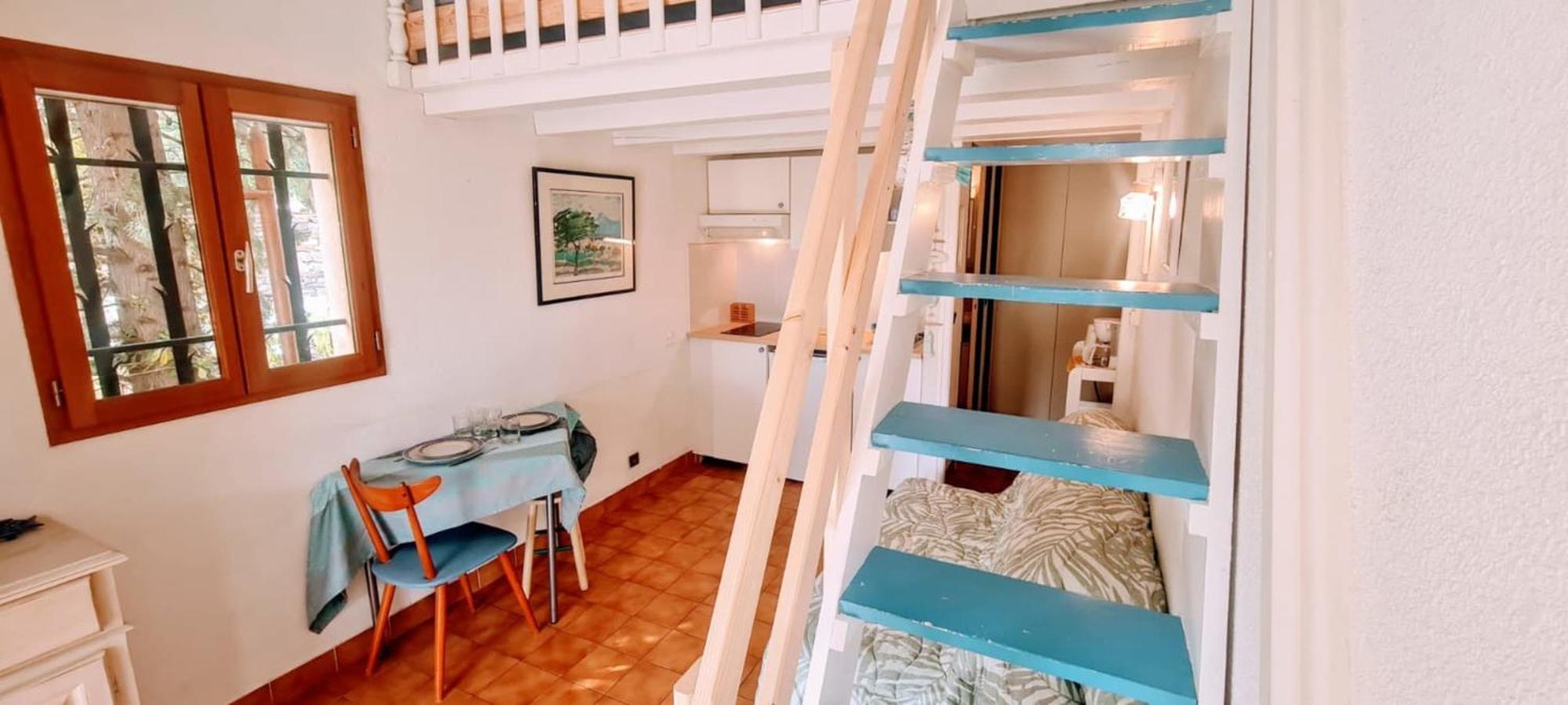 Apartamento Cosy Studio Just A Stone'S Throw From The Beach Sainte-Maxime Exterior foto